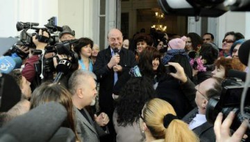 Băsescu către doamnele din PMP: Dacă aș putea, azi aș dubla indemnizația pentru concediul de maternitate